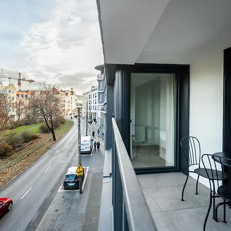 Rentplanet - Baranczaka * Poznan